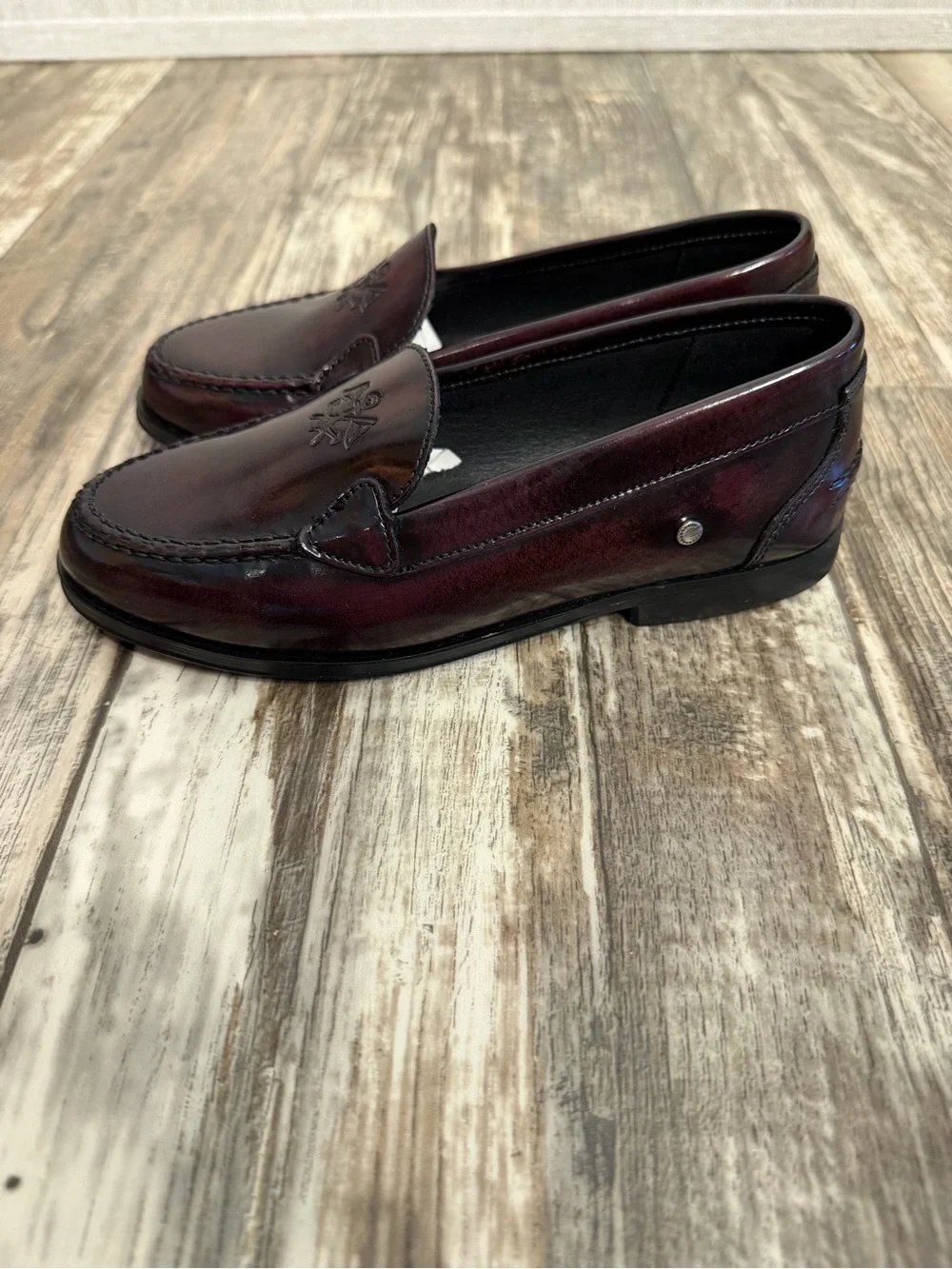 Confetti Kid’s Burgundy Leather Slip-On Loafers Size 32=US 1 Youth
